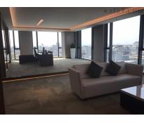 燕莎盛世大厦写字楼精装修2700㎡